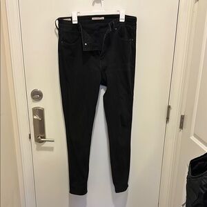 Levi’s 721 High Rise Skinny Jeans